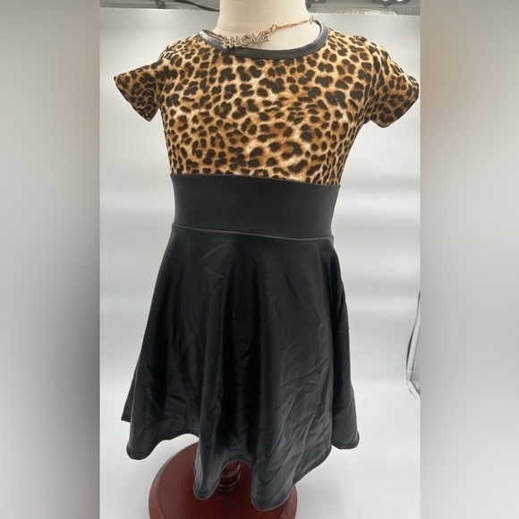 Kids Can't Miss Leopard Print Top With Black Skirt Toddler Dress - Picture 7 of 7